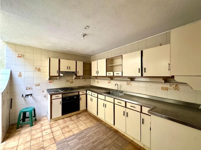 Casa de 5 alcobas en venta en Departamental, Cali, 207 m² · foto 4 de 17