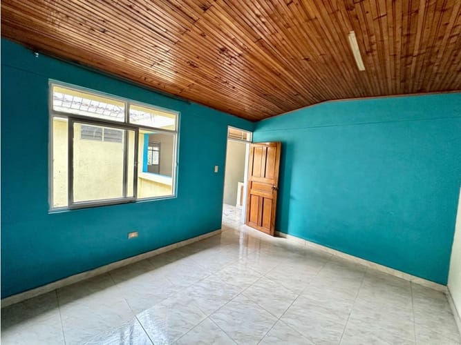 Casa de 5 alcobas en venta en Departamental, Cali, 207 m² · foto 14 de 17