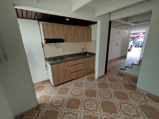 Casa en venta en Villas De Granada, Bogotá · foto 4 de 21