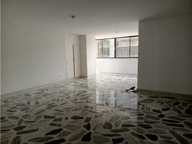Apartamento de 4 alcobas en venta en Cuarto De Legua - Guadalupe, Cali, 118 m² · foto 2 de 22