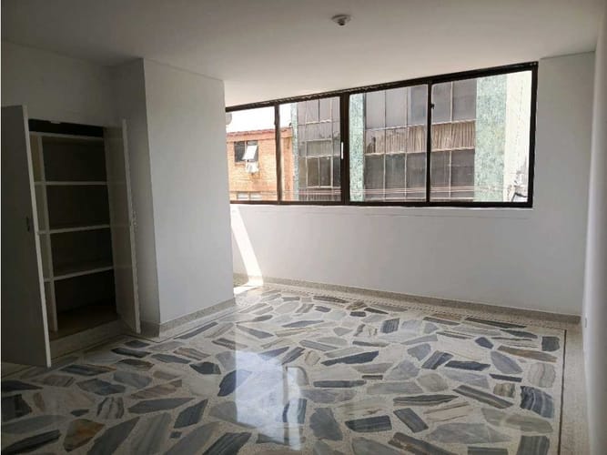Apartamento de 4 alcobas en venta en Cuarto De Legua - Guadalupe, Cali, 118 m² · foto 4 de 22