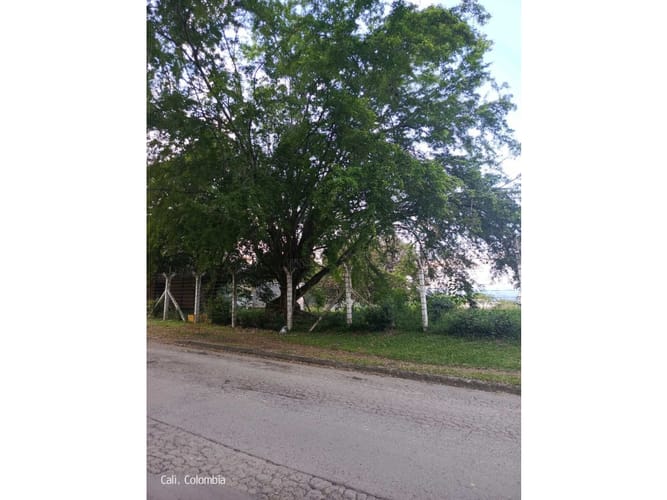 Lote en venta en Conjunto Residencial Umbria, Cali, 3300 m² · foto 2 de 12