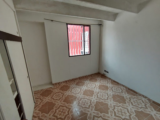 Casa en venta en Villas De Granada, Bogotá · foto 16 de 21