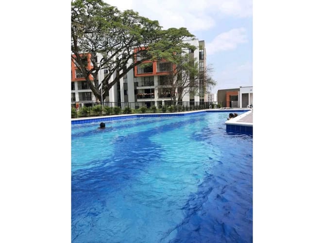 Apartamento de 2 alcobas en venta en Bochalema, Cali, 73 m² · foto 2 de 21