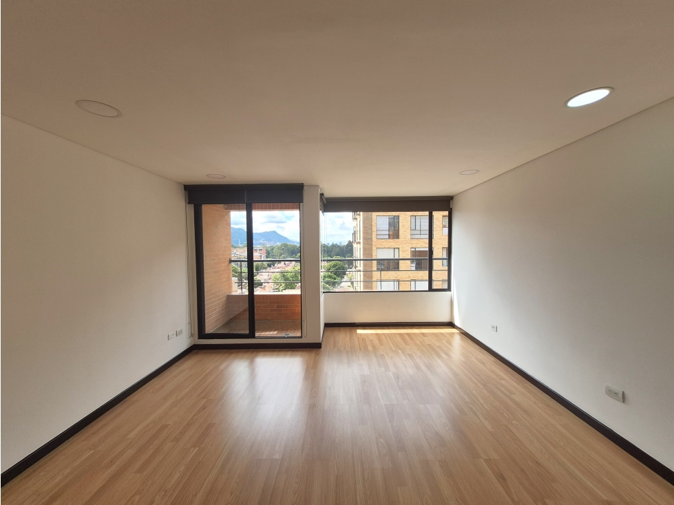 Apartamento en venta en Cedritos, Bogotá · foto 2 de 22