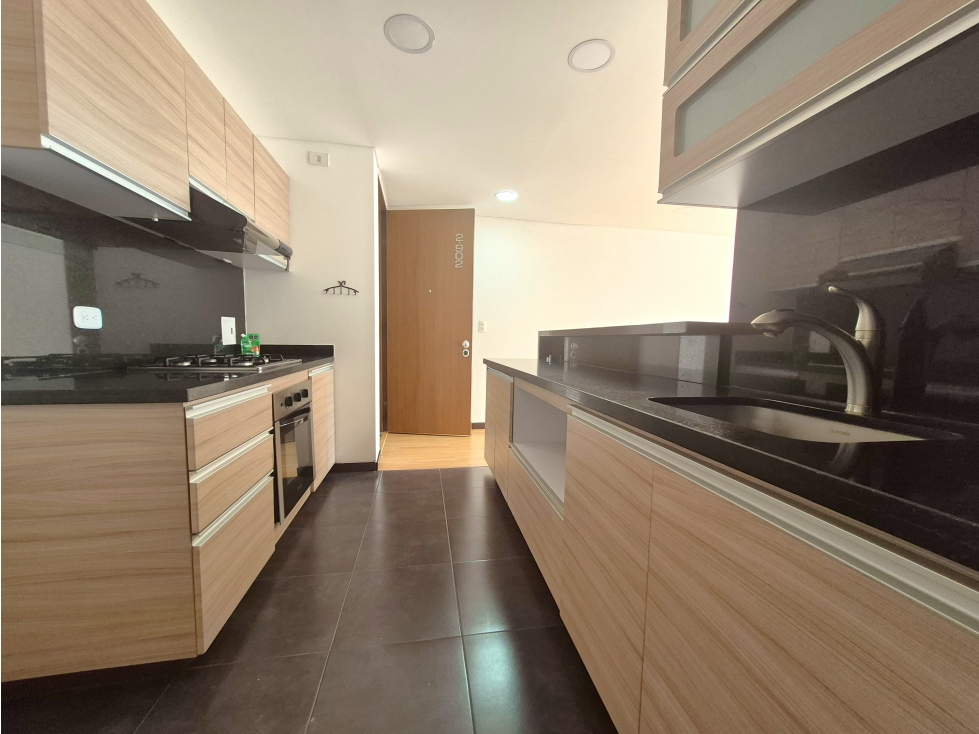 Apartamento en venta en Cedritos, Bogotá · foto 8 de 22