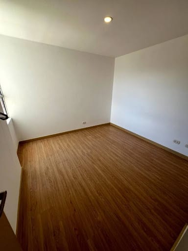 Apartamento de 3 alcobas en arriendo en Loma De San Jose, Sabaneta, 80 m² · foto 9 de 19