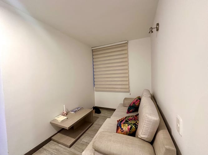 Apartamento de 3 alcobas en venta en Conjunto Residencial El Solar, Madrid, 95 m² · foto 9 de 20