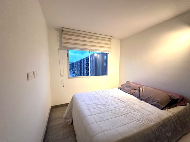 Apartamento de 3 alcobas en venta en Conjunto Residencial El Solar, Madrid, 95 m² · foto 18 de 20