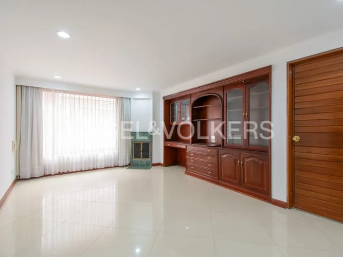 Apartamento en venta en La Carolina, Bogotá · foto 8 de 13