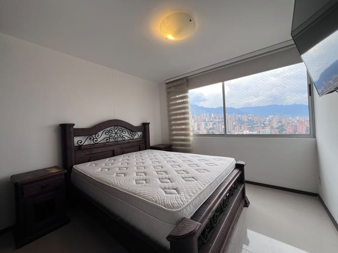 Apartamento de 3 alcobas en arriendo en El Poblado, Medellín, 132 m² · foto 10 de 16