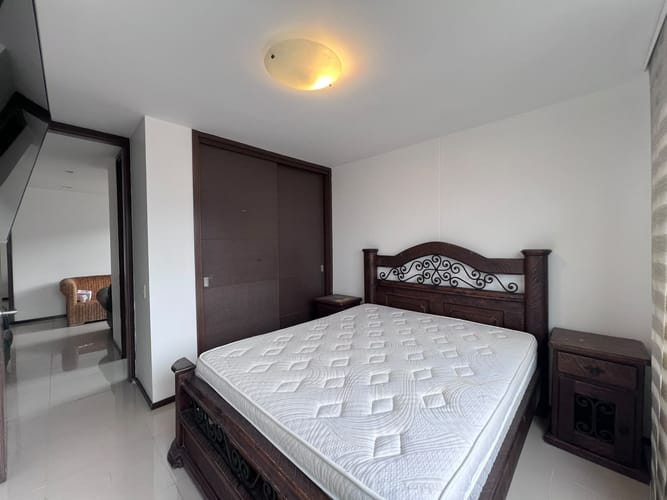 Apartamento de 3 alcobas en arriendo en El Poblado, Medellín, 132 m² · foto 11 de 16