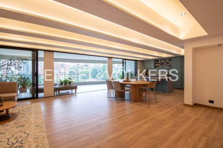 Apartamento de 4 alcobas en venta en Los Balsos, Medellín, 294 m² · foto 2 de 20