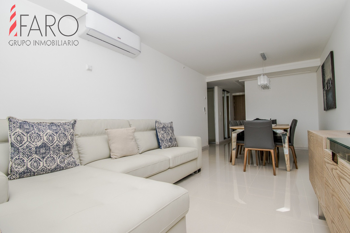Apartamento de 2 Dormitorios + Servicio - Look Brava