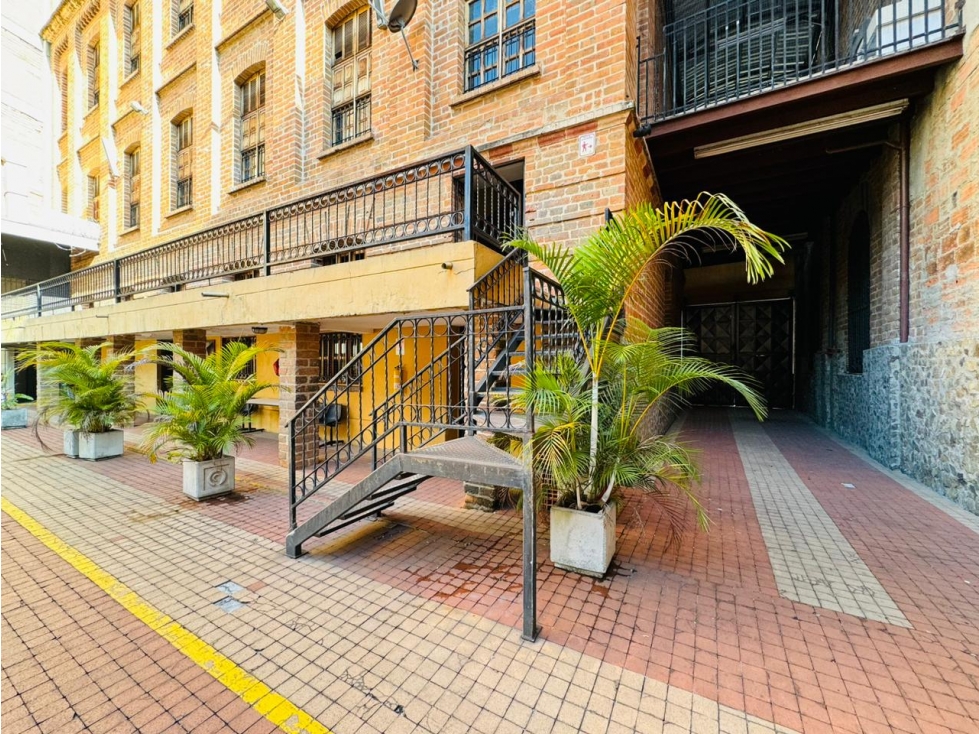 8BR Building in La candelaria (1550 m²) for Sale