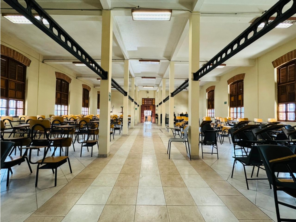 8BR Building in La candelaria (1550 m²) for Sale - 4