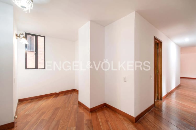 Apartamento de 3 alcobas en venta en Cerros De Niza, Bogotá, 108 m² · foto 23 de 24