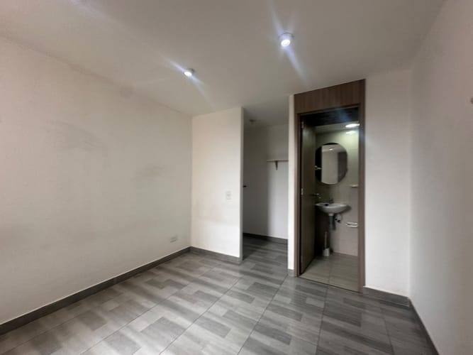 Apartamento de 3 alcobas en arriendo en La Prosperidad, Madrid, 54 m² · foto 14 de 18