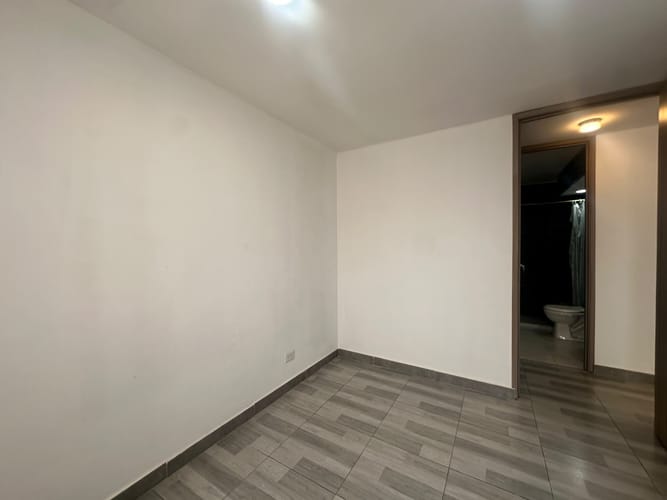 Apartamento de 3 alcobas en arriendo en La Prosperidad, Madrid, 54 m² · foto 16 de 18