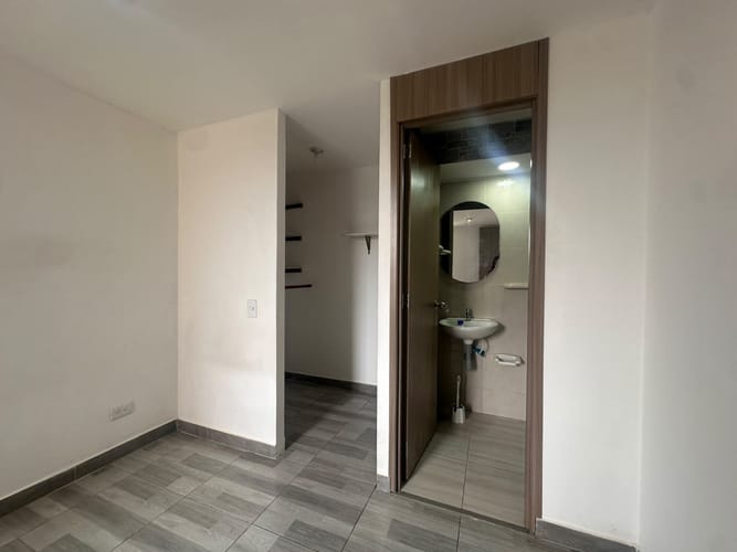 Apartamento de 3 alcobas en arriendo en La Prosperidad, Madrid, 54 m² · foto 18 de 18