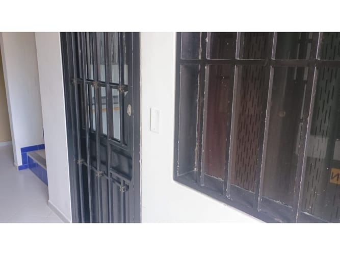 Local en arriendo en San Miguel, Bucaramanga, 9 m² · foto 2 de 11