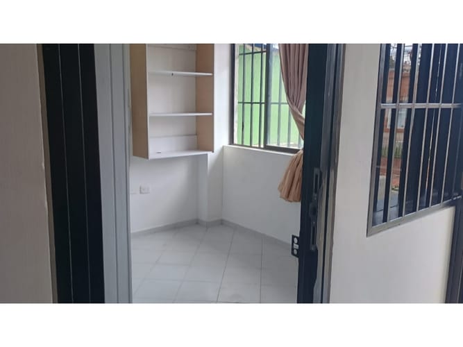 Local en arriendo en San Miguel, Bucaramanga, 9 m² · foto 4 de 11