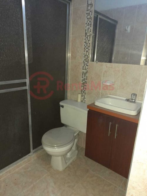 Casa en venta en Prados Del Norte, Cúcuta · foto 9 de 13