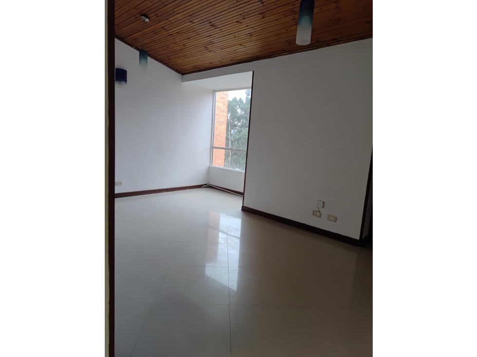 Apartamento en venta en Ciudad Alsacia, Bogotá · foto 2 de 8