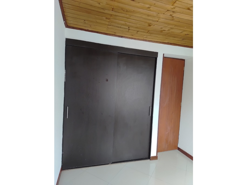 Apartamento en venta en Ciudad Alsacia, Bogotá · foto 5 de 8