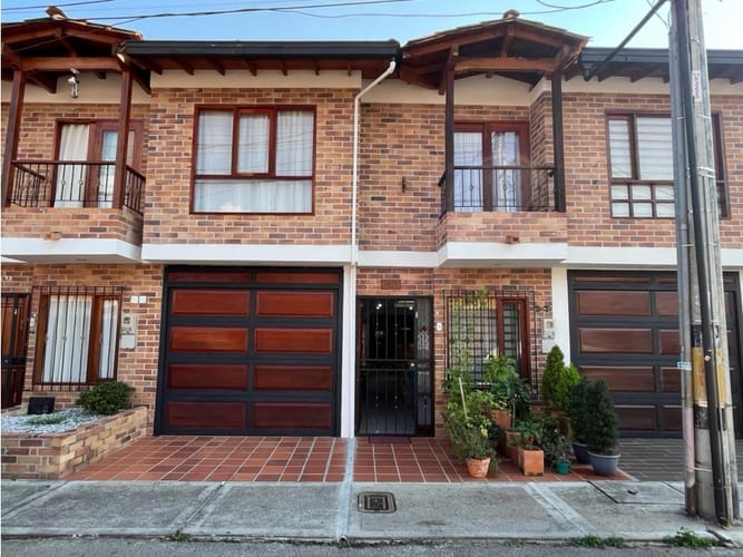 Casa de 4 alcobas en venta en Rionegro, 126 m² · foto 1 de 14