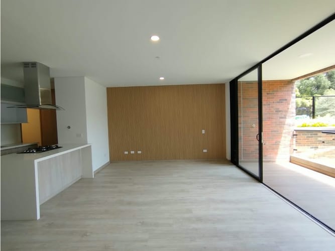 Apartaestudio en venta en Pantanillo, El Retiro, 75 m² · foto 2 de 16