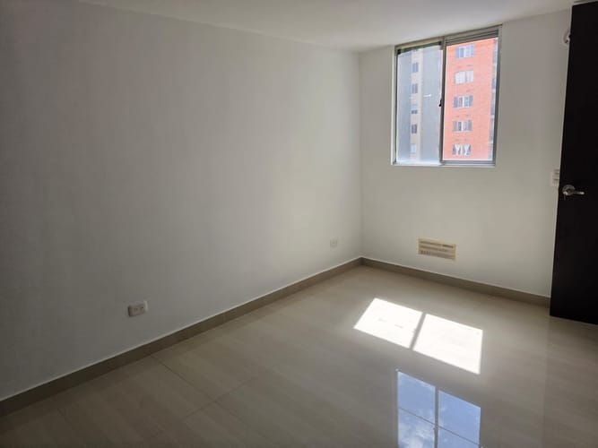 Apartamento de 3 alcobas en venta en La Prosperidad, Madrid, 58 m² · foto 16 de 24
