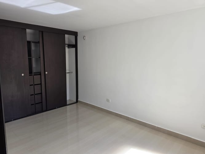 Apartamento de 3 alcobas en venta en La Prosperidad, Madrid, 58 m² · foto 17 de 24