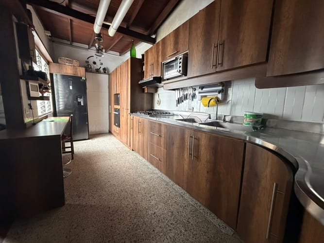 Apartamento de 3 alcobas en venta en Estadio, Medellín, 112 m² · foto 2 de 19