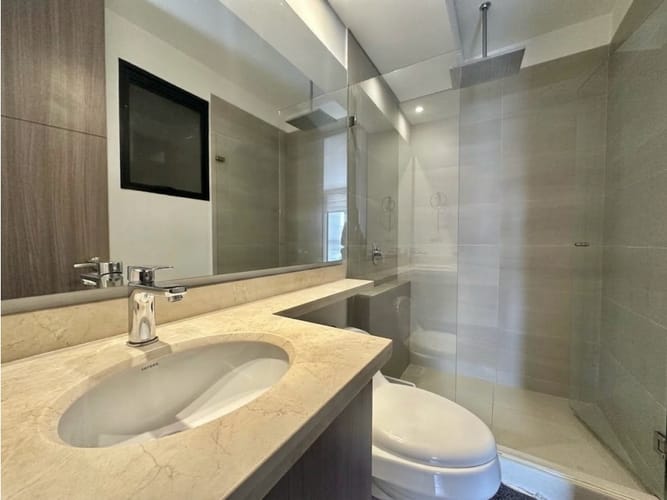 Apartamento de 2 alcobas en venta en Ciudad Salitre, Bogotá, 68 m² · foto 9 de 24