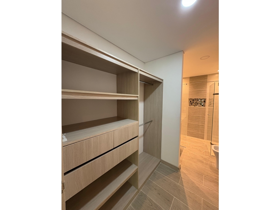 Apartamento en arriendo en Belén, Medellín · foto 8 de 13