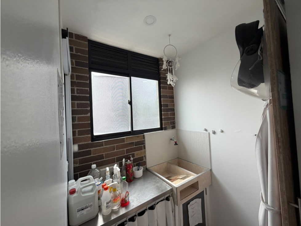 Apartamento en venta en Cabañas, Medellín · foto 5 de 14