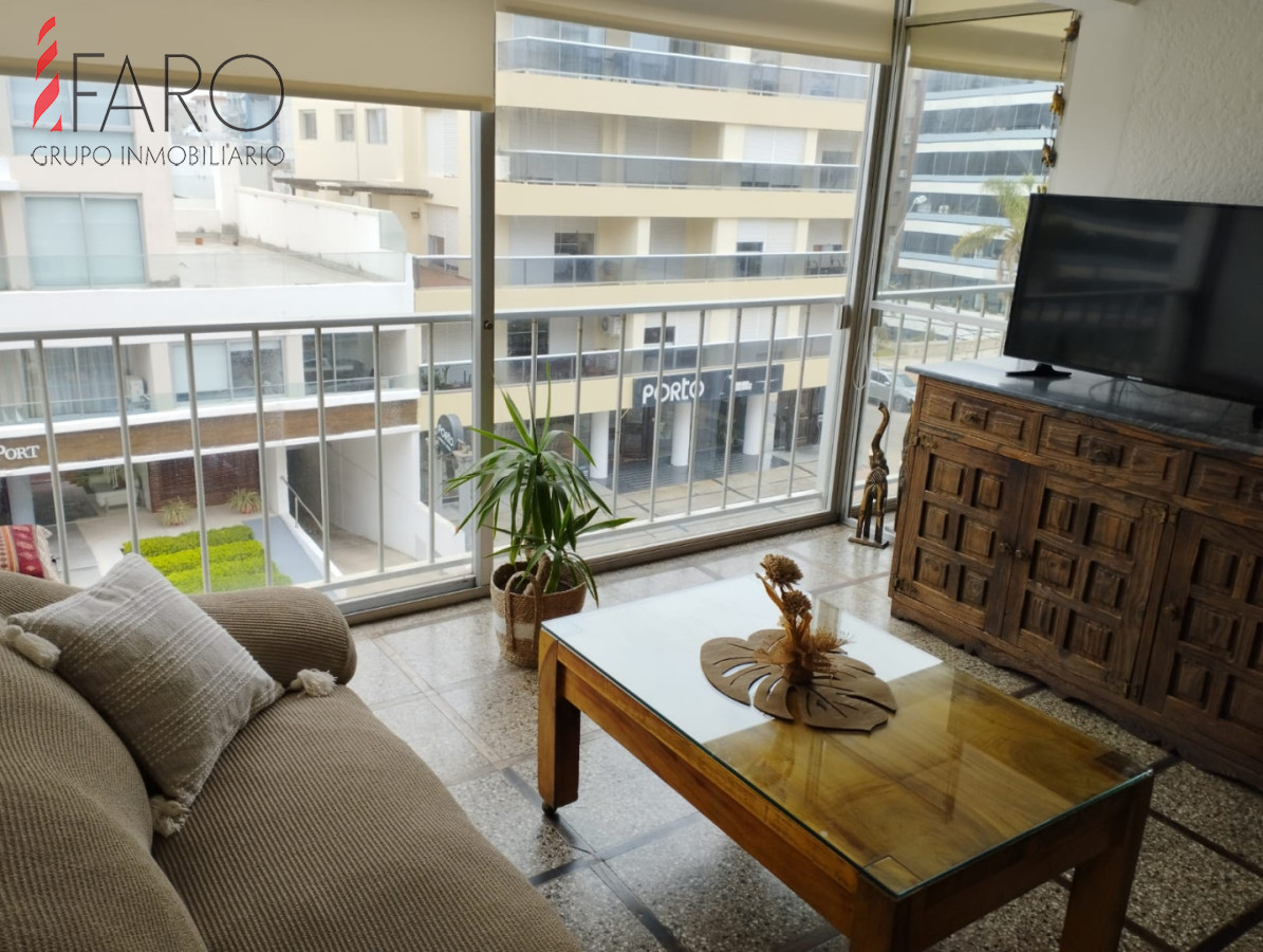 Apartamento en alquiler anual zona península · Foto 5