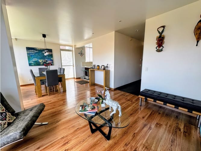 Casa de 3 alcobas en venta en Niza, Bogotá, 212 m² · foto 4 de 22
