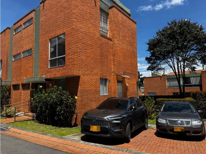 Casa de 3 alcobas en venta en Niza, Bogotá, 212 m² · foto 22 de 22