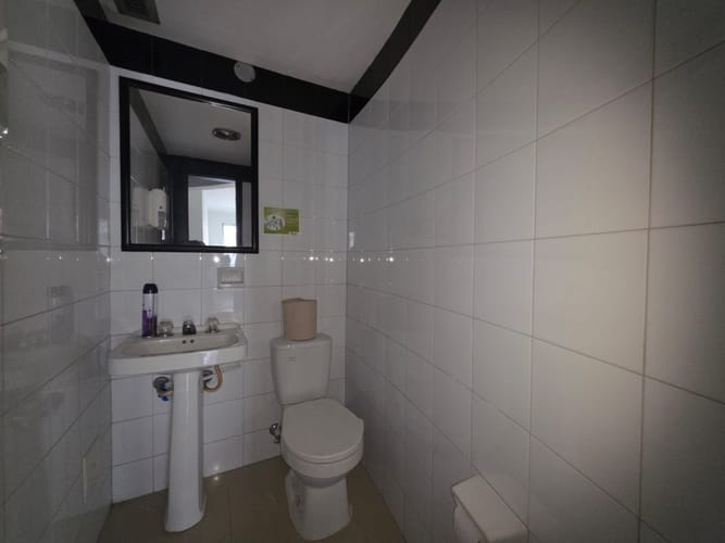 Oficina en arriendo en Santa Monica, Cali, 66 m² · foto 6 de 7