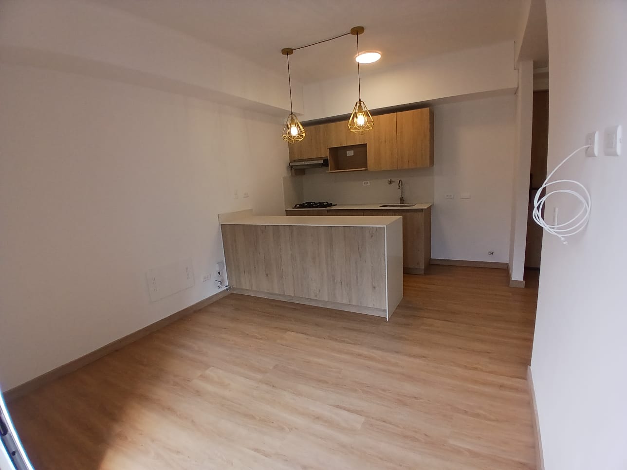 Apartamento en arriendo en Potrerito, Bello · foto 3 de 16