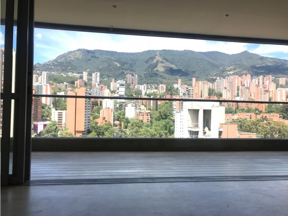 Apartamento en arriendo en El Poblado, Medellín · foto 3 de 20