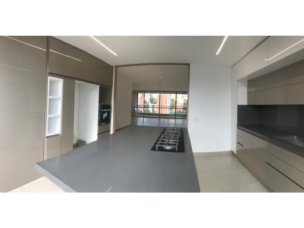 Apartamento en arriendo en El Poblado, Medellín · foto 9 de 20