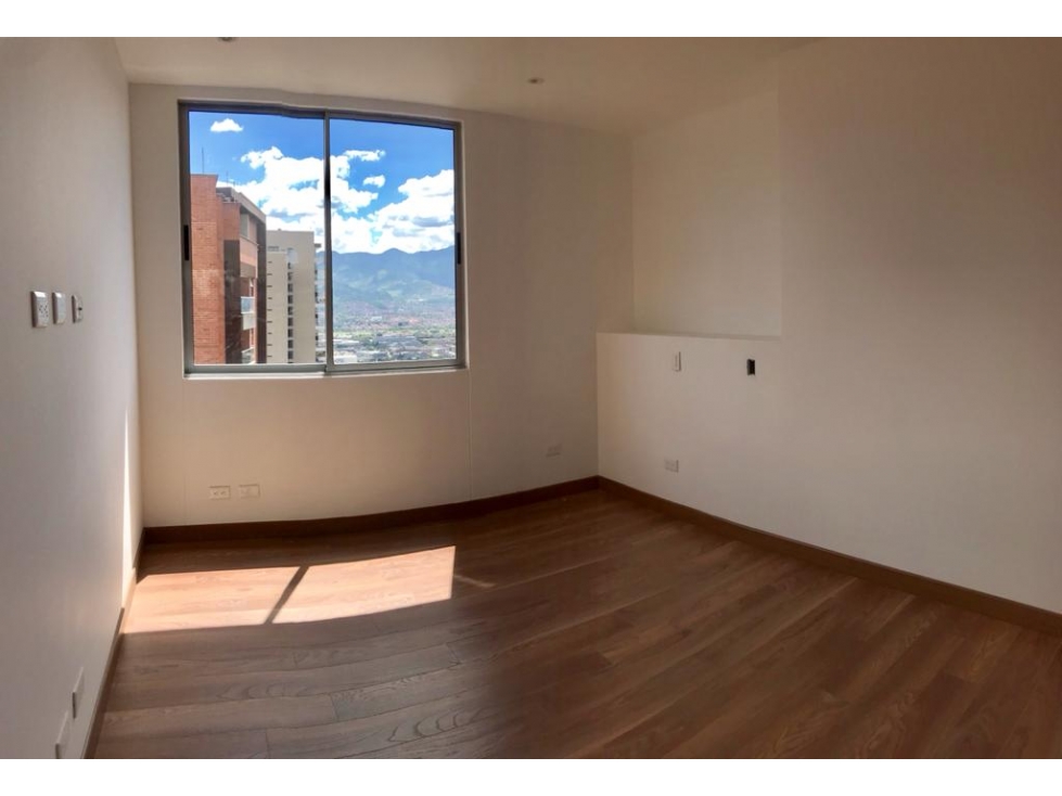Apartamento en arriendo en El Poblado, Medellín · foto 14 de 20