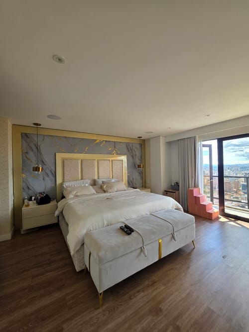 Apartamento de 3 alcobas en venta en Los Rosales, Bogotá, 370 m² · foto 19 de 24