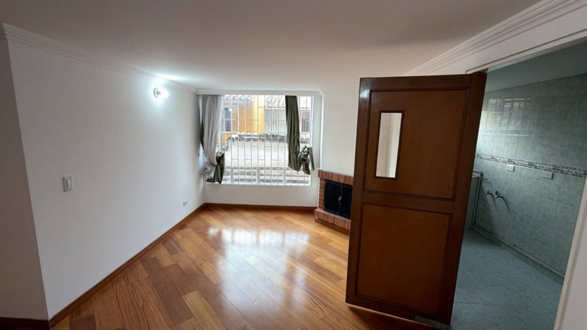 Apartamento en venta en Pontevedra, Bogotá · foto 3 de 24