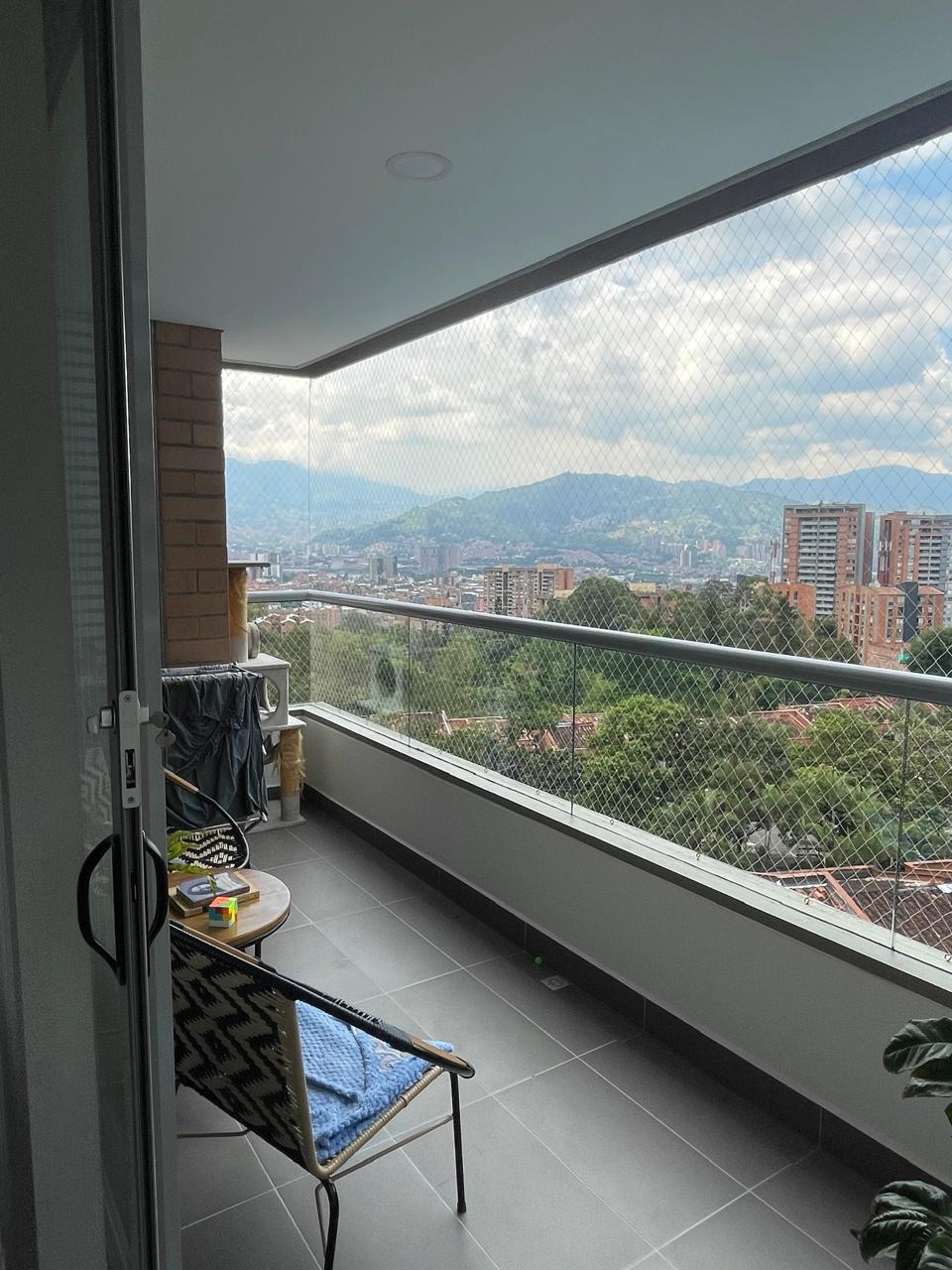 Apartamento en venta en La Inmaculada, Envigado · foto 4 de 6