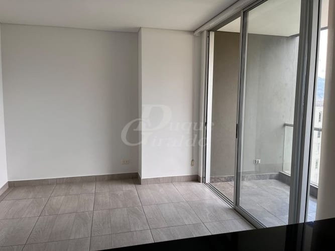 Apartamento de 2 alcobas en arriendo en Santa María De Los Ángeles, Medellín, 90 m² · foto 3 de 23