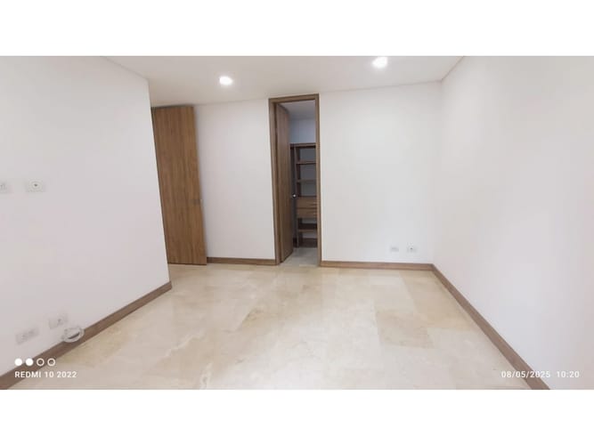 Apartamento de 3 alcobas en arriendo en Vía Las Palmas, Medellín, 136 m² · foto 7 de 17